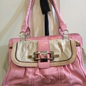 Guess tote